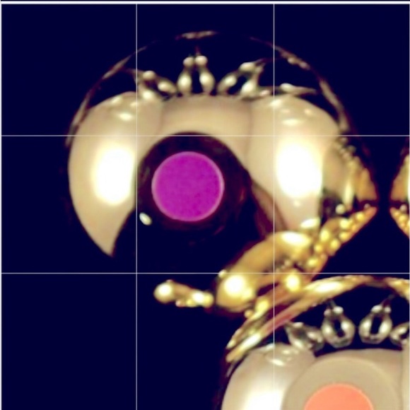 Moët & Chandon Wine Glass Charm - Picture 4 of 6